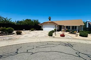 9031 Bolt Ct, Sacramento, CA 95826 - Photo 2