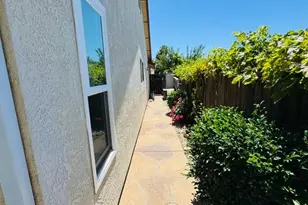 9031 Bolt Ct, Sacramento, CA 95826 - Photo 34