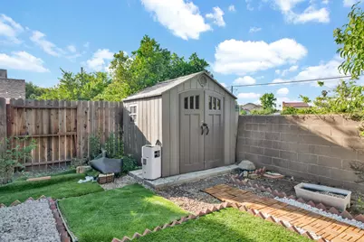 5045 N Laguna Drive, Sacramento, CA 95823 - Photo 34