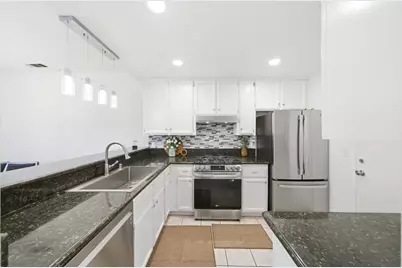 5045 N Laguna Drive, Sacramento, CA 95823 - Photo 18