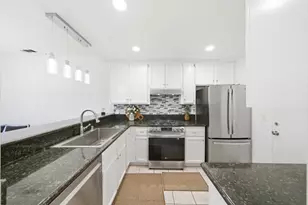 5045 N Laguna Dr, Sacramento, CA 95823 - Photo 18