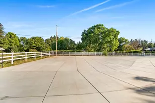 8600 Cherrington Ln, Elk Grove, CA 95624 - Photo 28