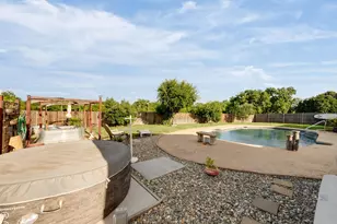 1154 Robert Dr, Yuba City, CA 95993 - Photo 10