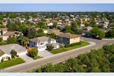 426 S Highland Avenue, Ripon, CA 95366 - Photo 4