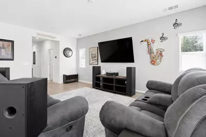 3807 Sunsetparke Way, Sacramento, CA 95834 - Photo 16