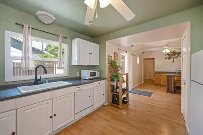 8928 Truman Street, Elk Grove, CA 95624 - Photo 36