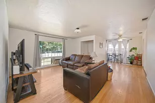 8928 Truman St, Elk Grove, CA 95624 - Photo 16