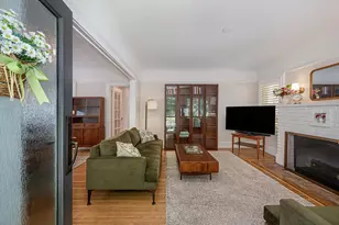 1544 36th St, Sacramento, CA 95816 - Photo 2