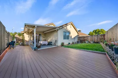 8409 Sundrop Way, Antelope, CA 95843 - Photo 22