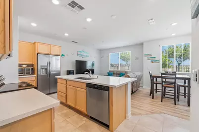 5301 E Commerce Way #76101, Sacramento, CA 95835 - Photo 12
