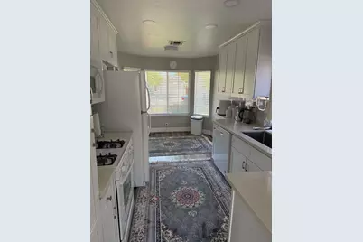 8238 Visalia Way, Sacramento, CA 95828 - Photo 6