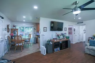 1269 Crest Dr, Yuba City, CA 95993 - Photo 4