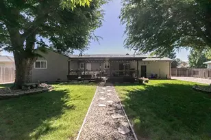 1269 Crest Dr, Yuba City, CA 95993 - Photo 32