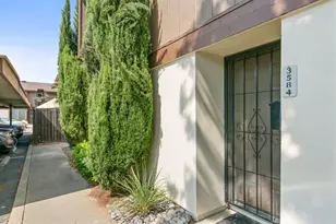 3584 Larchmont Square Ln, Sacramento, CA 95821 - Photo 4