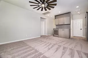 9733 Tribeca Dr, Sacramento, CA 95829 - Photo 12