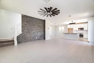 9733 Tribeca Dr, Sacramento, CA 95829 - Photo 10