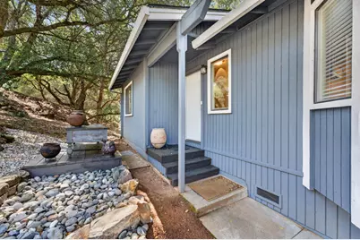 11534 Buckeye Circle, Penn Valley, CA 95946 - Photo 2