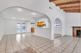 7283 Chardon Ct, Sacramento, CA 95828 - Photo 8
