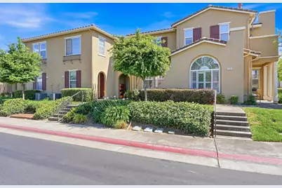 8398 Crystal Walk Circle, Elk Grove, CA 95758 - Photo 2