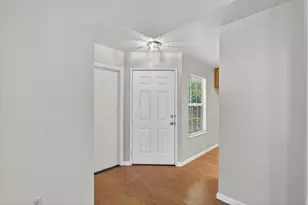 1206 Carriage Dr, Woodland, CA 95776 - Photo 6