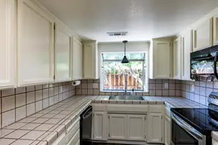 2325 Oxford Ave, Turlock, CA 95382 - Photo 6