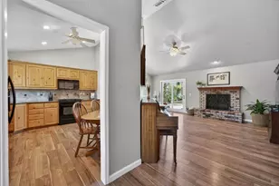2419 Laurelwood Ct, Rocklin, CA 95677 - Photo 6