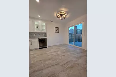 5870 Land View Drive, Stockton, CA 95219 - Photo 14