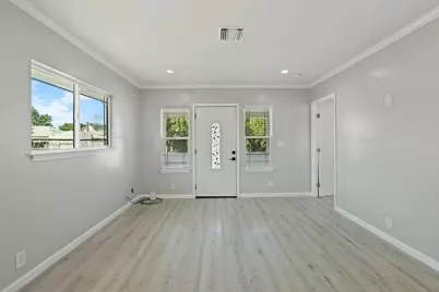 830 N Sierra Nevada Street, Stockton, CA 95205 - Photo 8