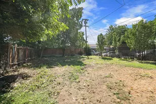 830 N Sierra Nevada St, Stockton, CA 95205 - Photo 32
