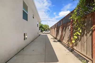 830 N Sierra Nevada Street, Stockton, CA 95205 - Photo 30