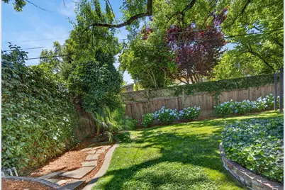 1810 9th Avenue, Sacramento, CA 95818 - Photo 54