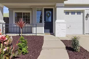 2011 Caleb Ct, Rocklin, CA 95765 - Photo 2