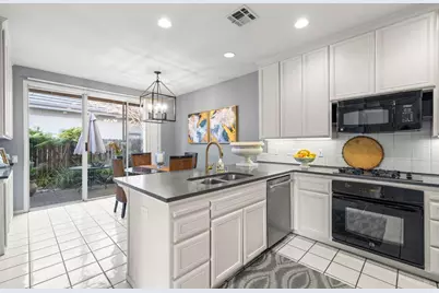 7717 E Port Drive, Sacramento, CA 95831 - Photo 18