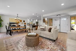 6831 Oaklawn Way, Fair Oaks, CA 95628 - Photo 8