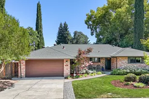 1210 35th Ave, Sacramento, CA 95822 - Photo 1