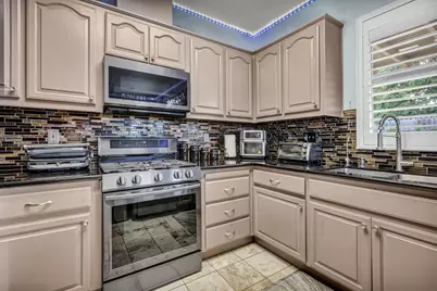 990 Garcia Drive, Woodland, CA 95776 - Photo 10