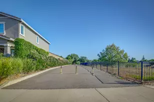 8320 Kossum Wy, Elk Grove, CA 95624 - Photo 28