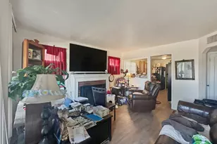 1643 W Andrews Ave, Fresno, CA 93705 - Photo 4