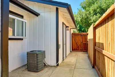 1833 Mimi Way, Modesto, CA 95351 - Photo 18