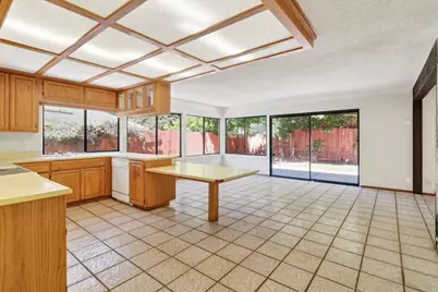 7983 Stone Canyon Circle, Citrus Heights, CA 95610 - Photo 10