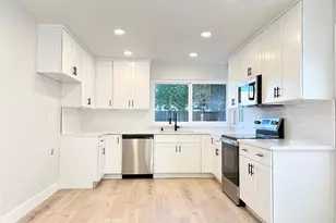 7072 Sunburst Way, Citrus Heights, CA 95621 - Photo 6