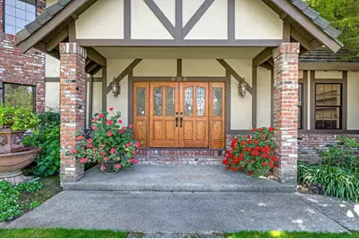 898 Lake Front Drive, Sacramento, CA 95831 - Photo 2