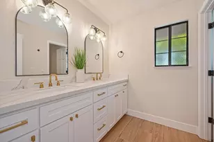 898 Lake Front Dr, Sacramento, CA 95831 - Photo 34