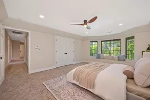 898 Lake Front Dr, Sacramento, CA 95831 - Photo 26