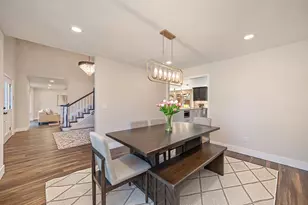 898 Lake Front Dr, Sacramento, CA 95831 - Photo 8