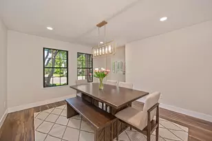 898 Lake Front Dr, Sacramento, CA 95831 - Photo 10