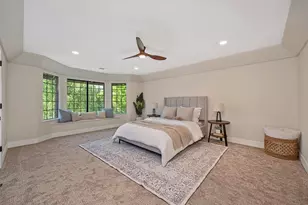 898 Lake Front Dr, Sacramento, CA 95831 - Photo 24
