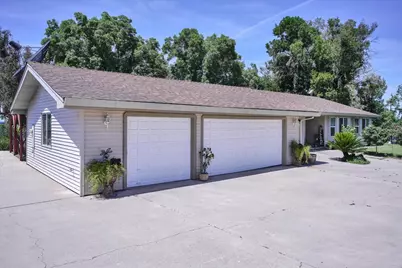 4611 Heather Hills Lane, Oakdale, CA 95361 - Photo 2