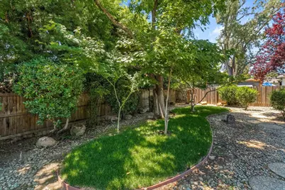 813 Columbia Drive, Sacramento, CA 95864 - Photo 44
