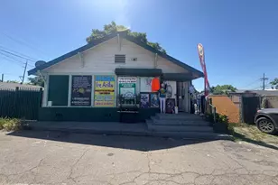 1902 E Harding Way, Stockton, CA 95205 - Photo 2
